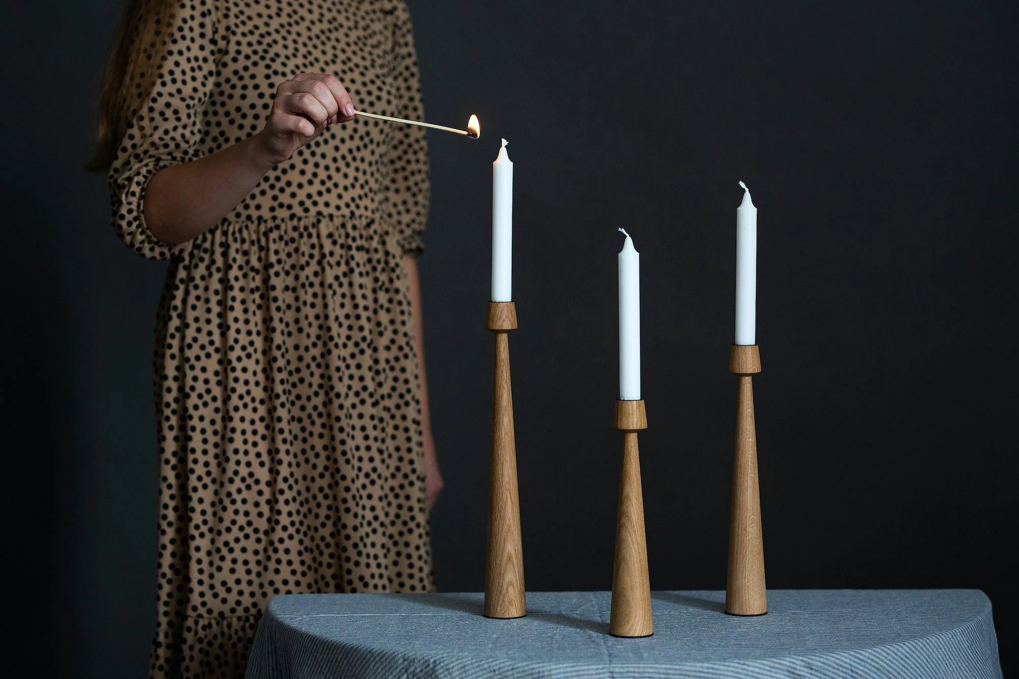 Aukstas Tower Oak Candlesticks (Set of 3) - Image 4