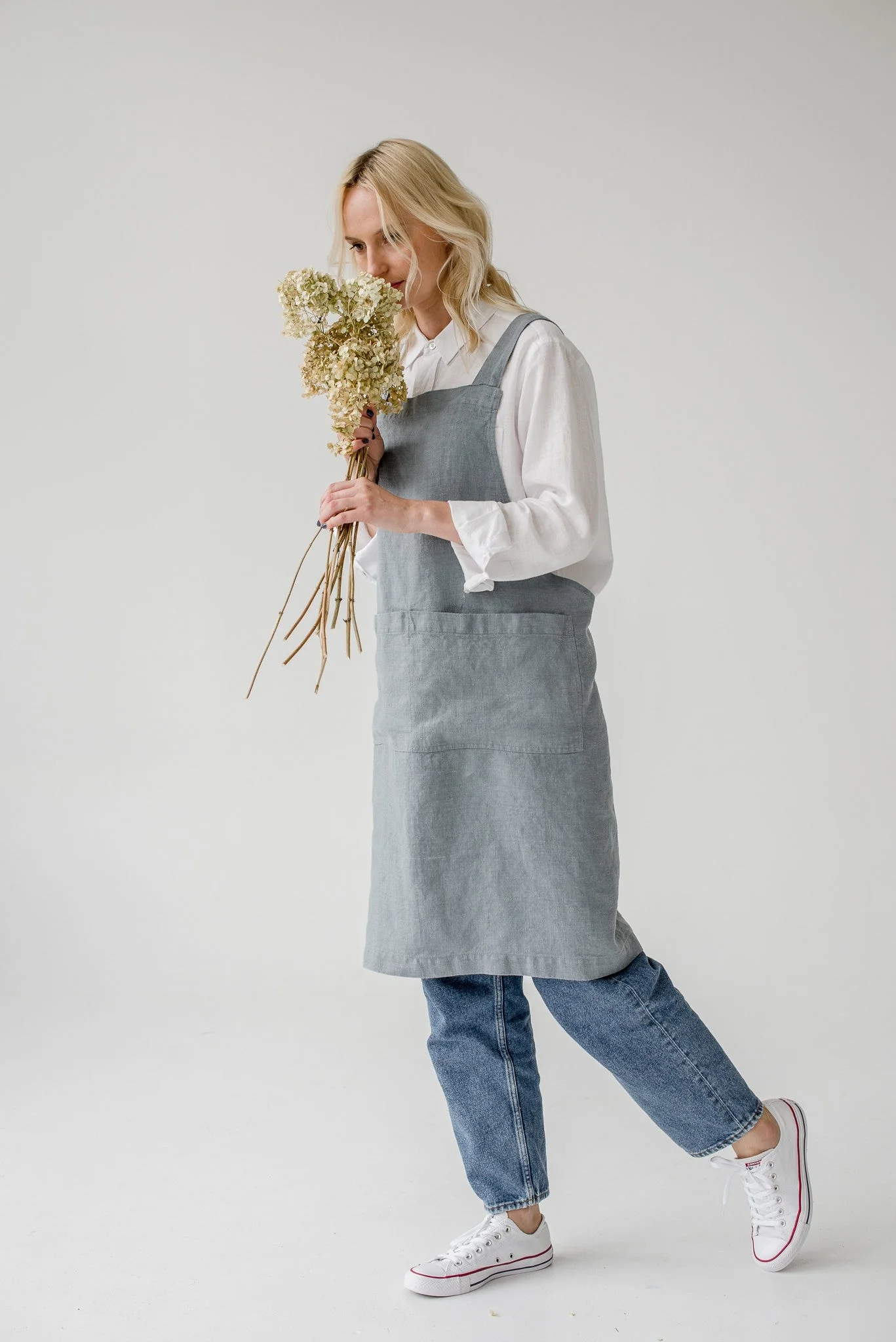 Blue Fog Crossback Linen Apron - Image 5