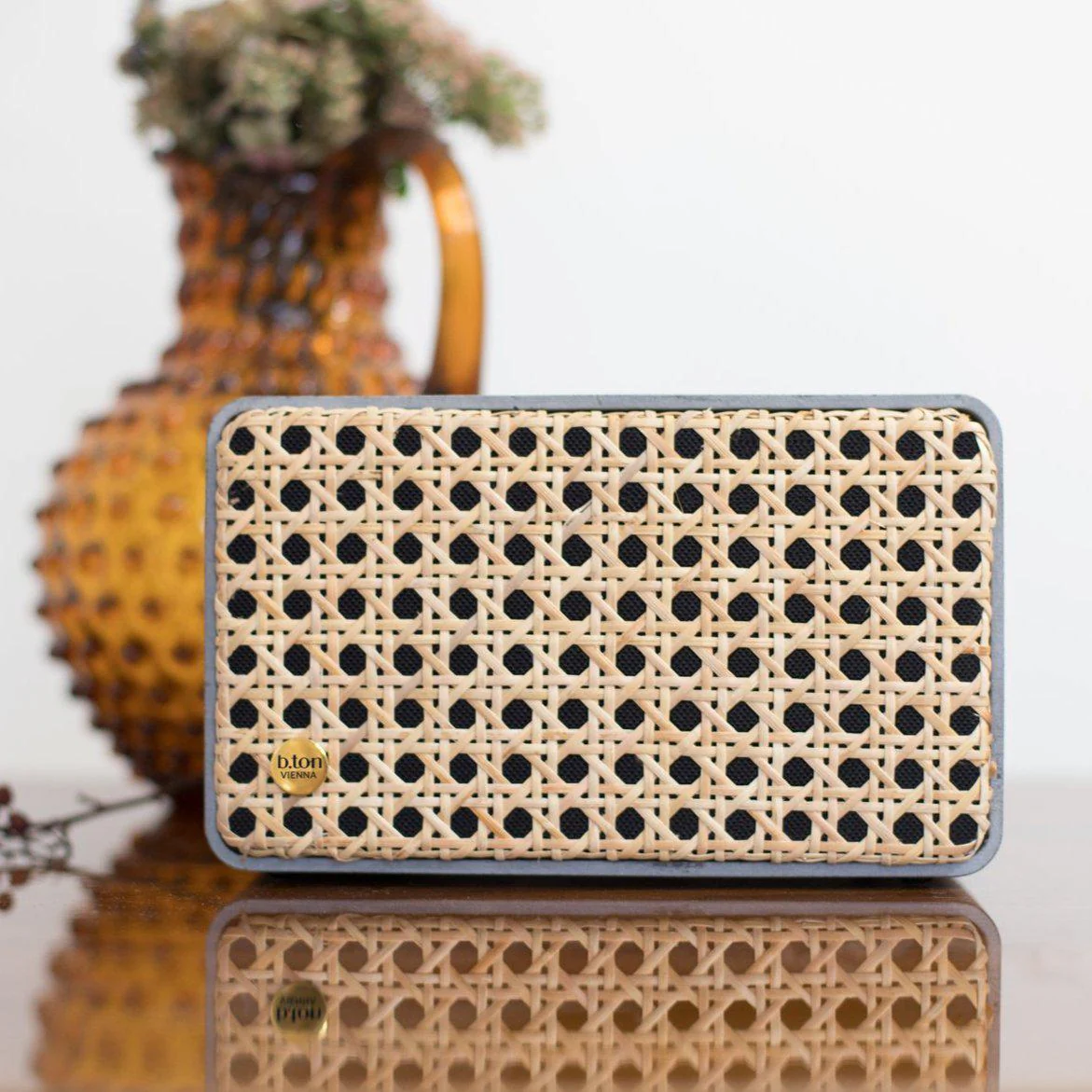 Viennese Braid Concrete Bluetooth Speaker - Image 3
