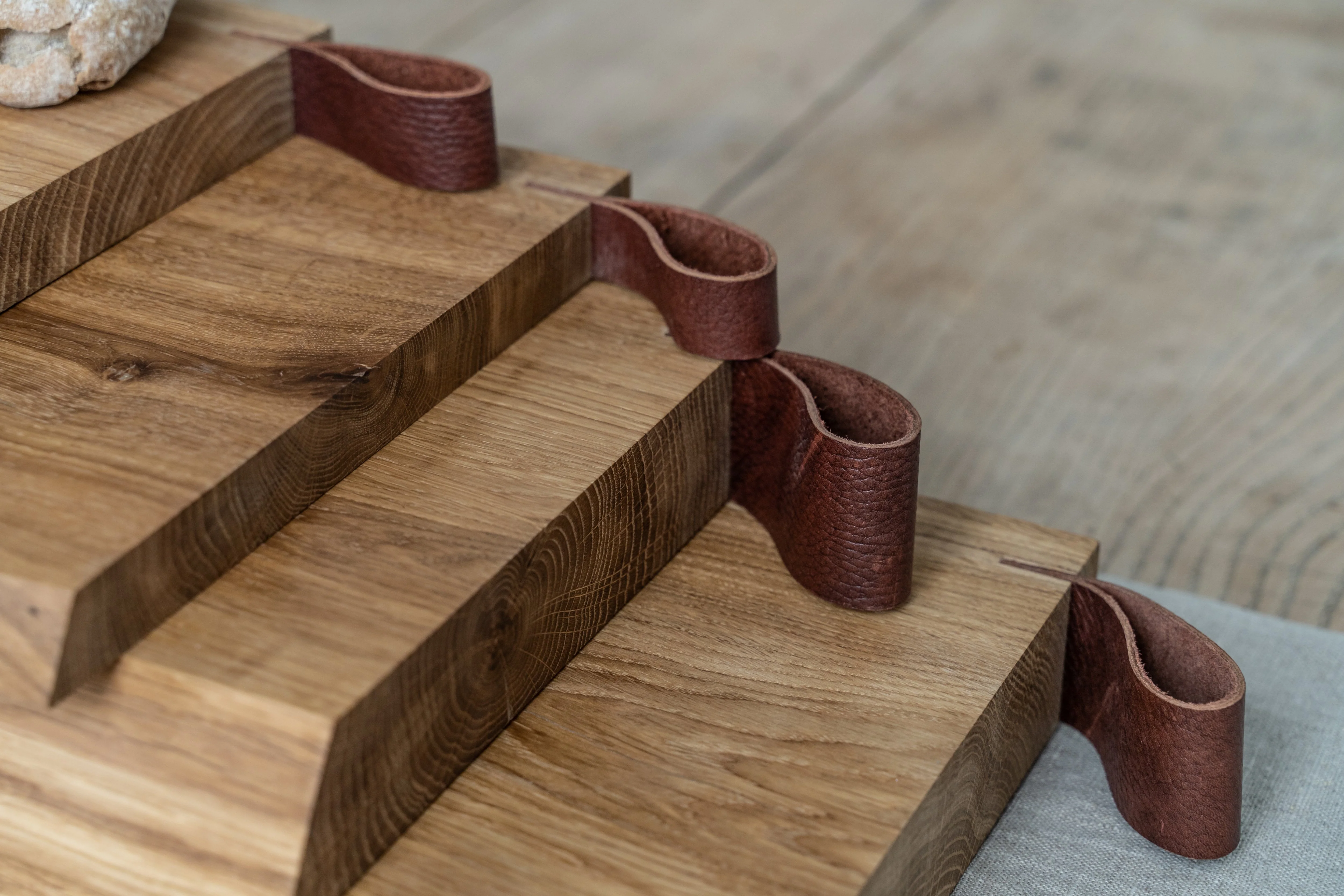 Mediea Small Oak Cutting Board - Image 20