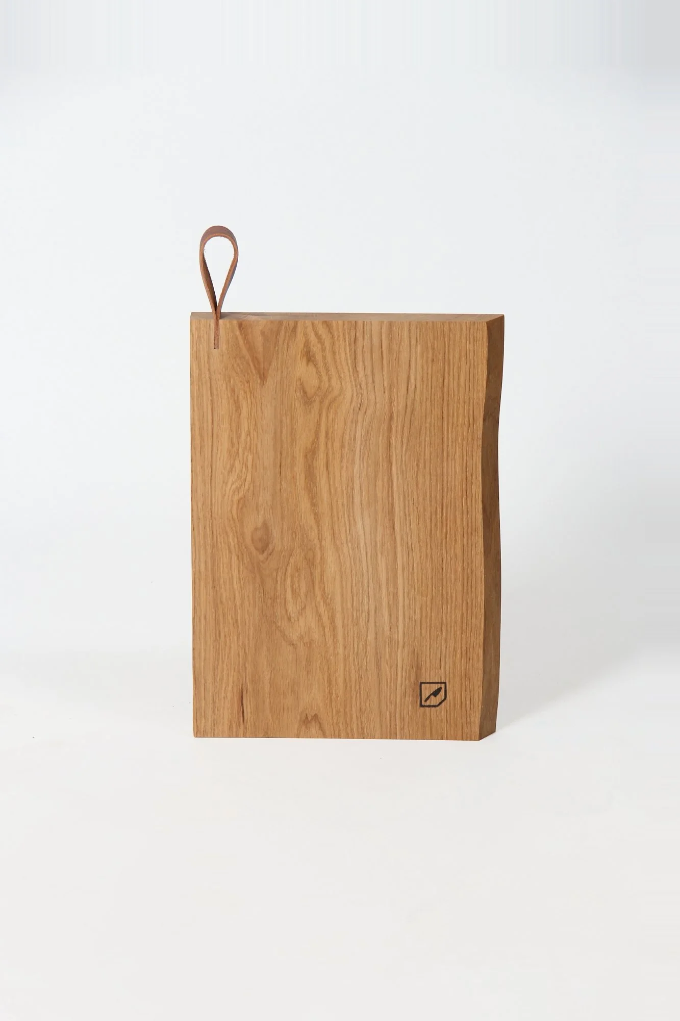 Mediea Small Oak Cutting Board - Image 5