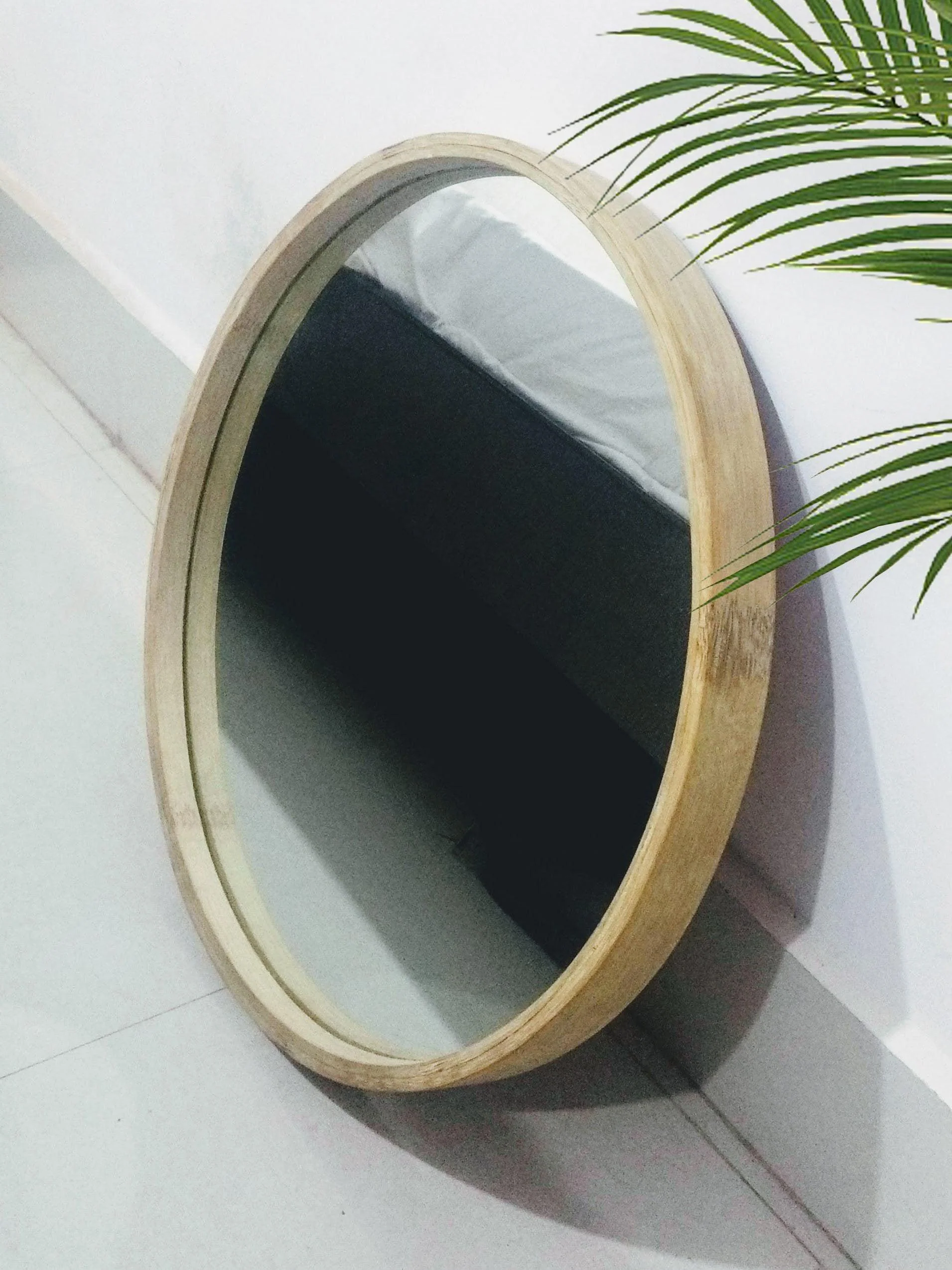Mira Round Wood Mirror - Image 7
