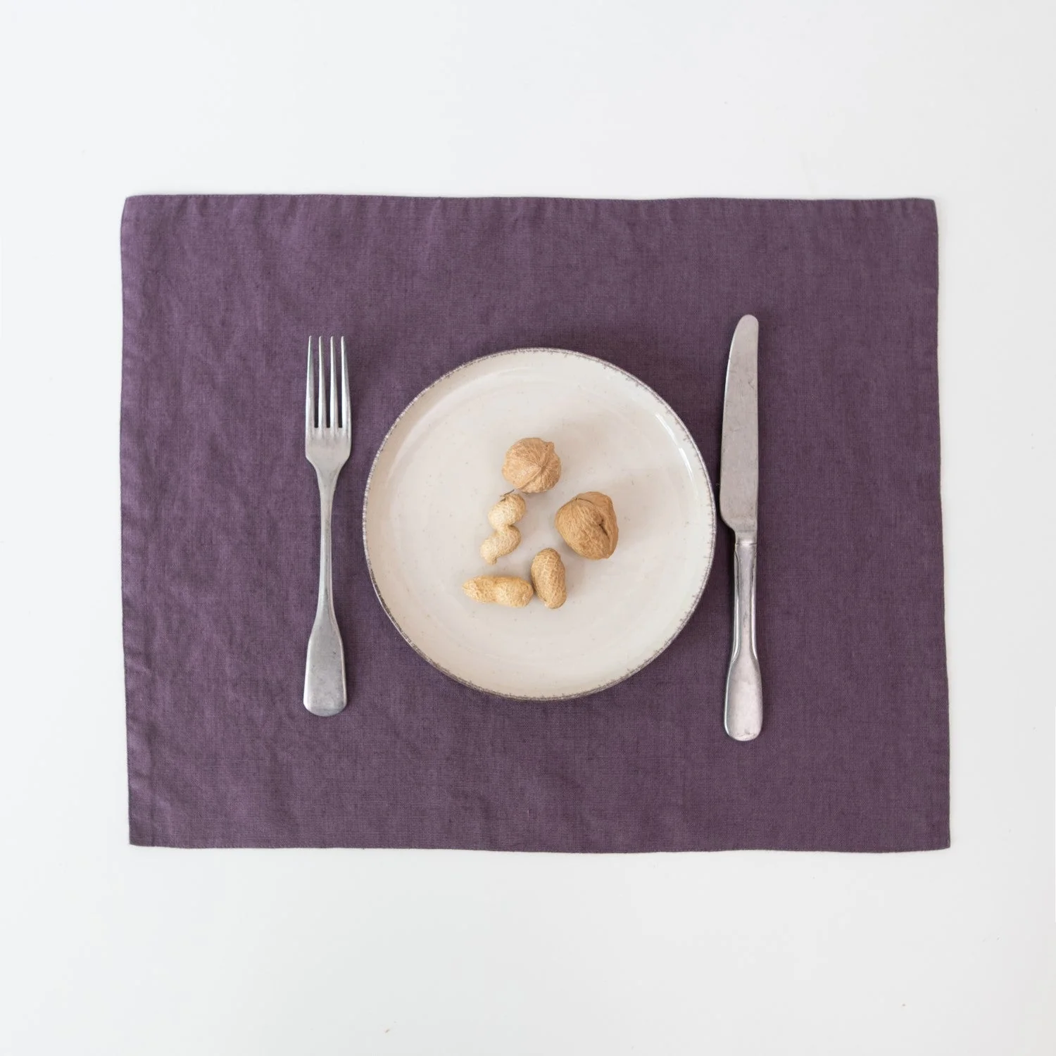 Montana Grape Linen Placemat - Image 3