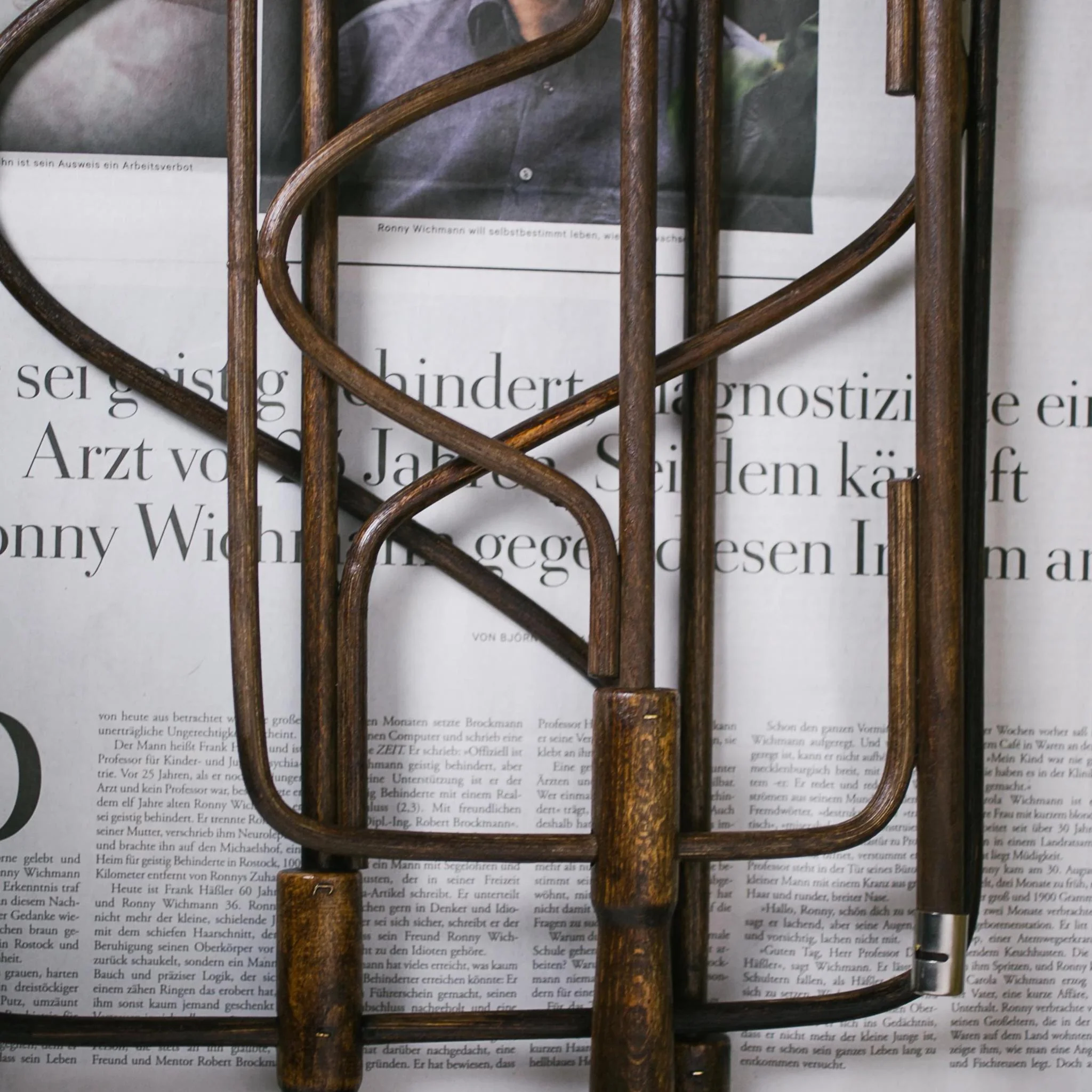 Viennese Newspaper Holder - Image 8