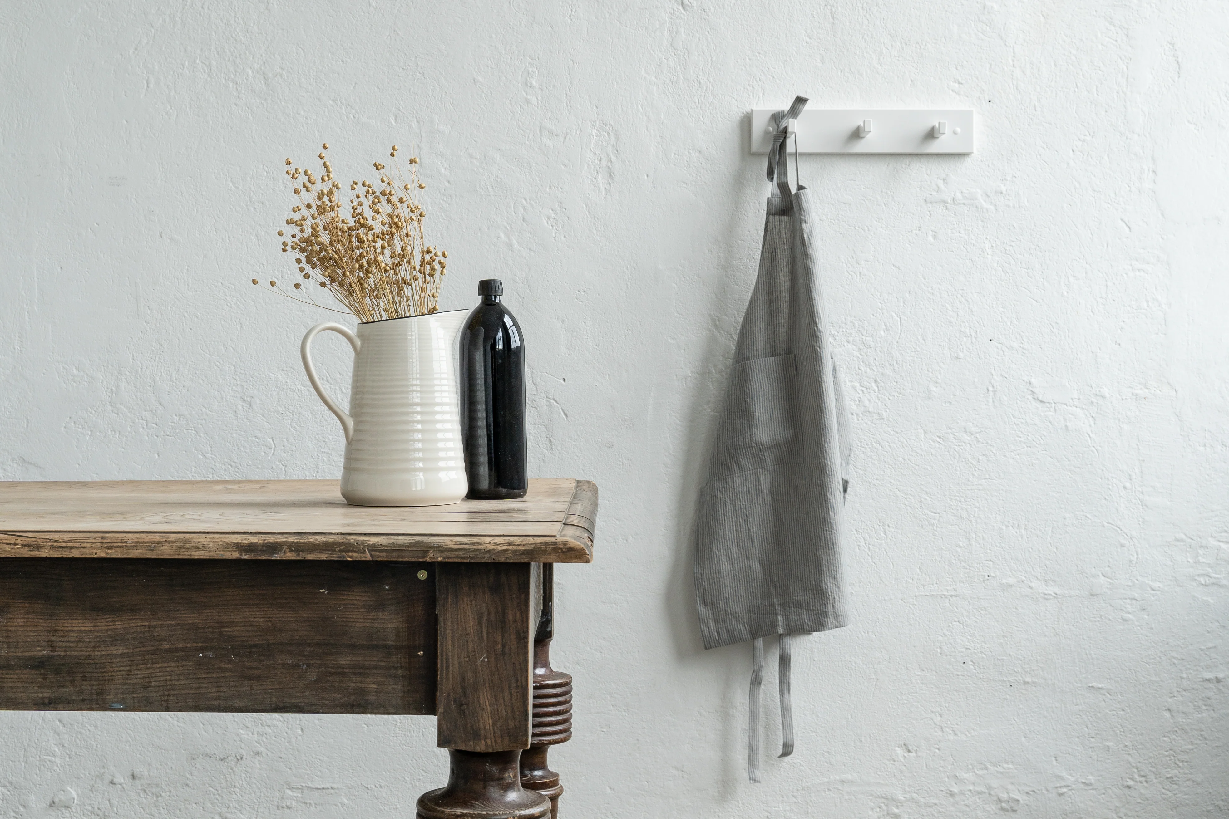 Ona Pure Linen Apron - Image 7