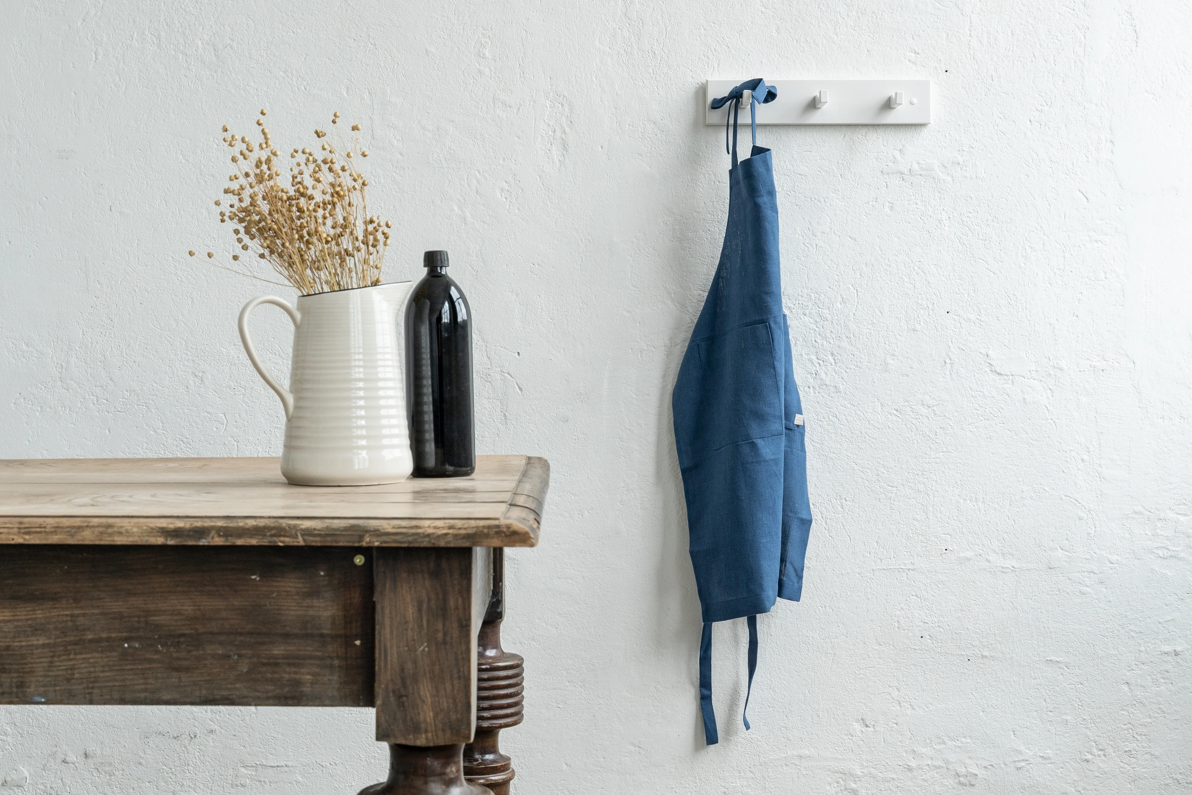 Ona Pure Linen Apron - Image 8