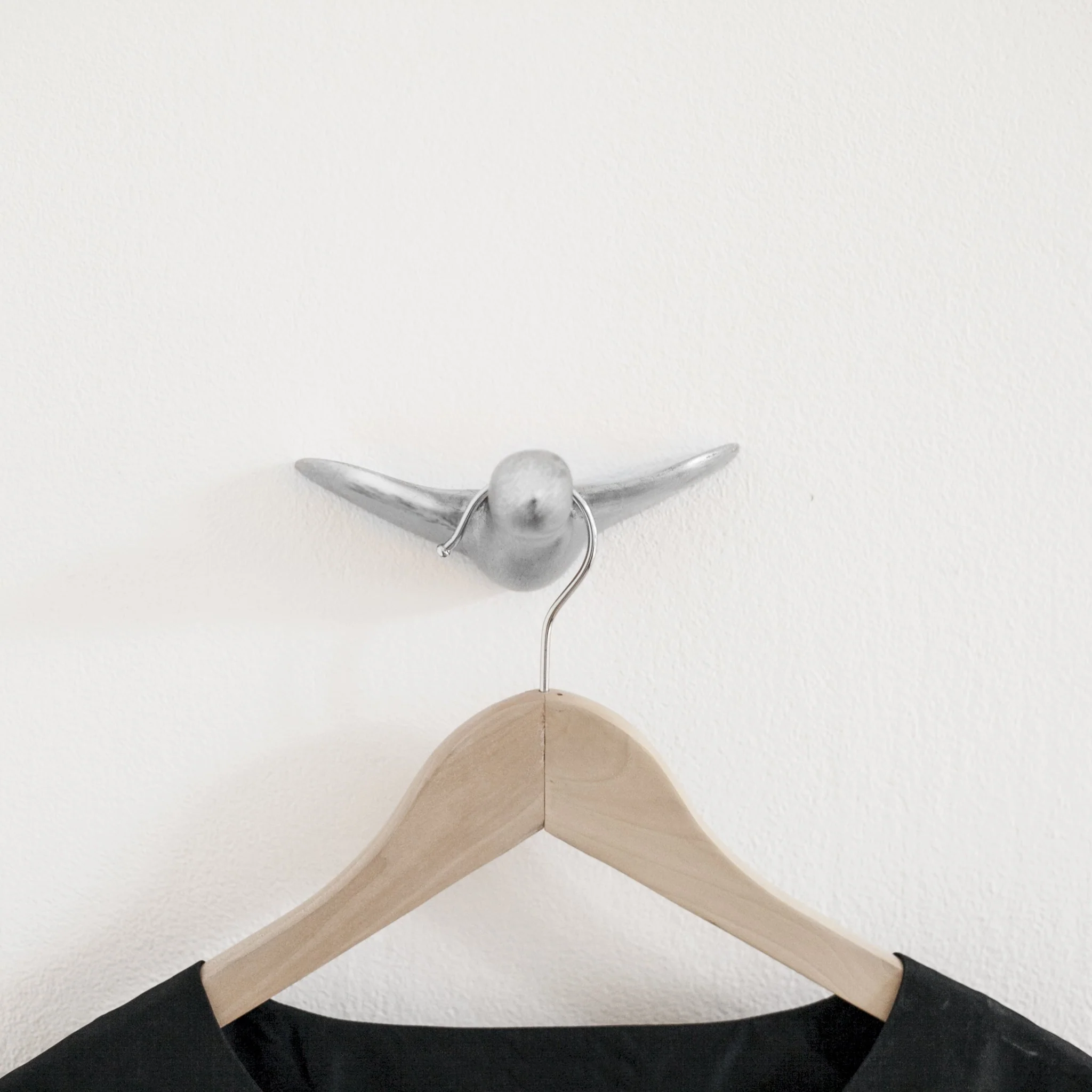 Silver Excursion Bird Wall Hanger - Image 3