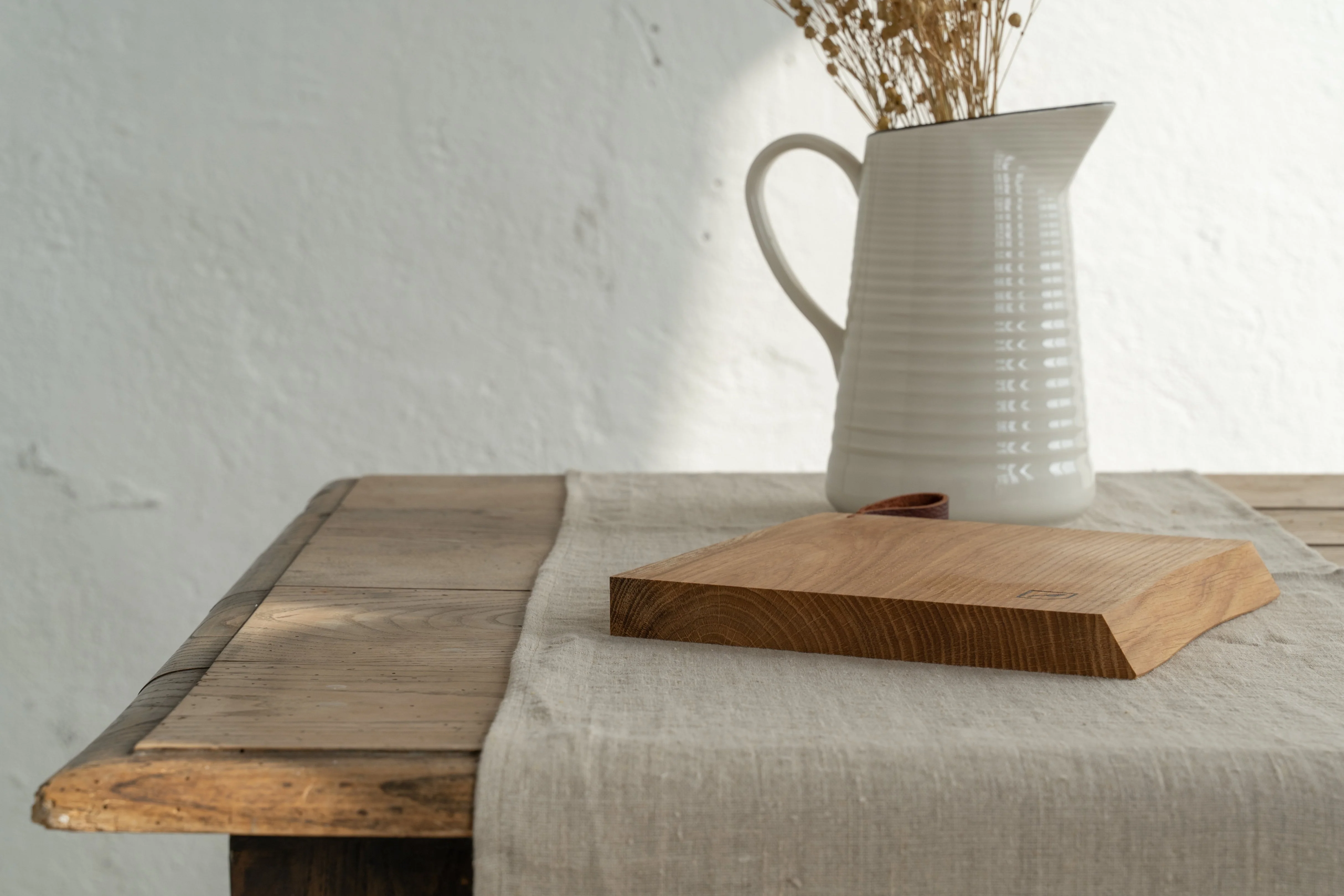 Mediea Mini Oak Cutting Board - Image 3