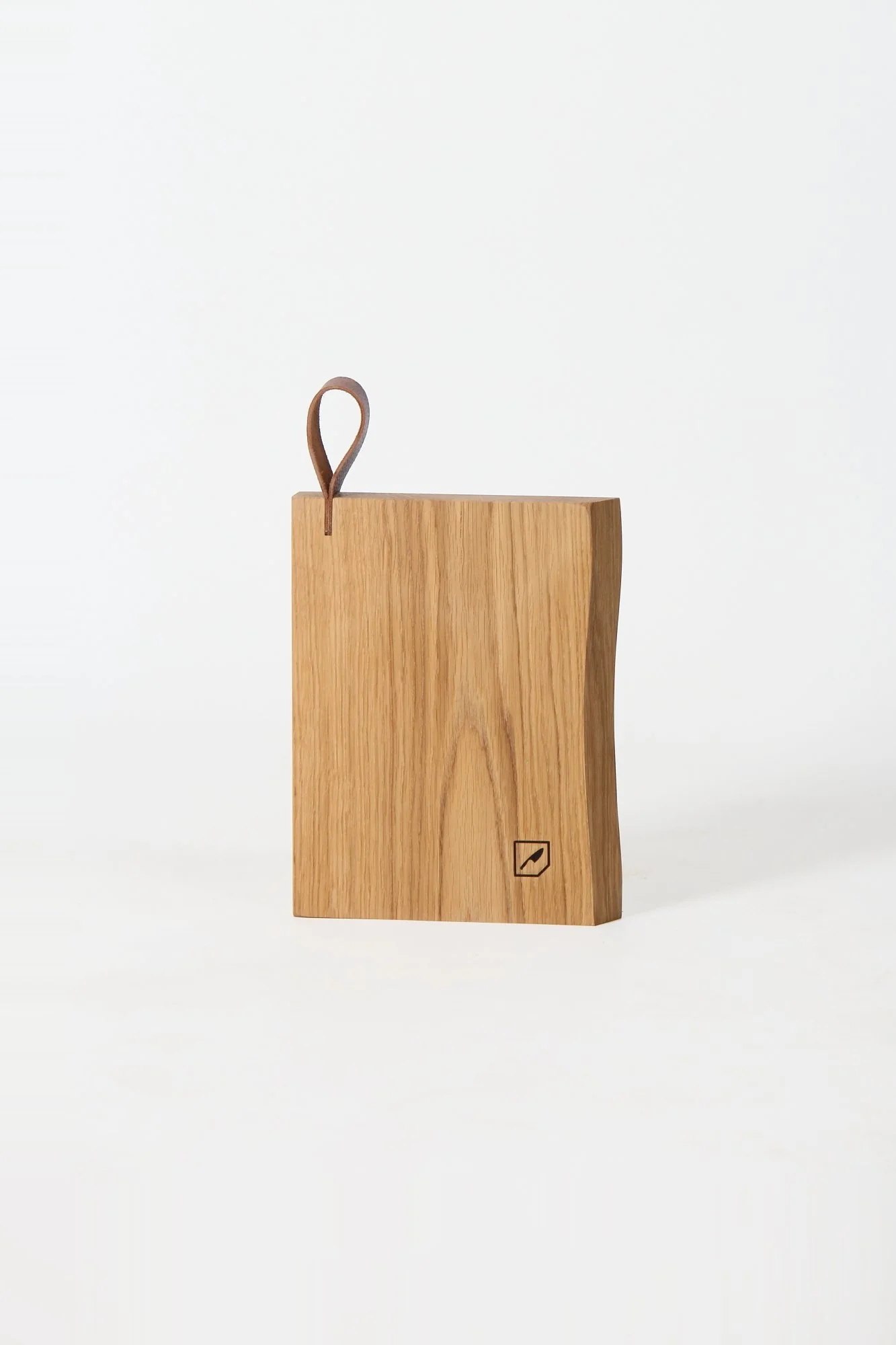 Mediea Mini Oak Cutting Board - Image 4