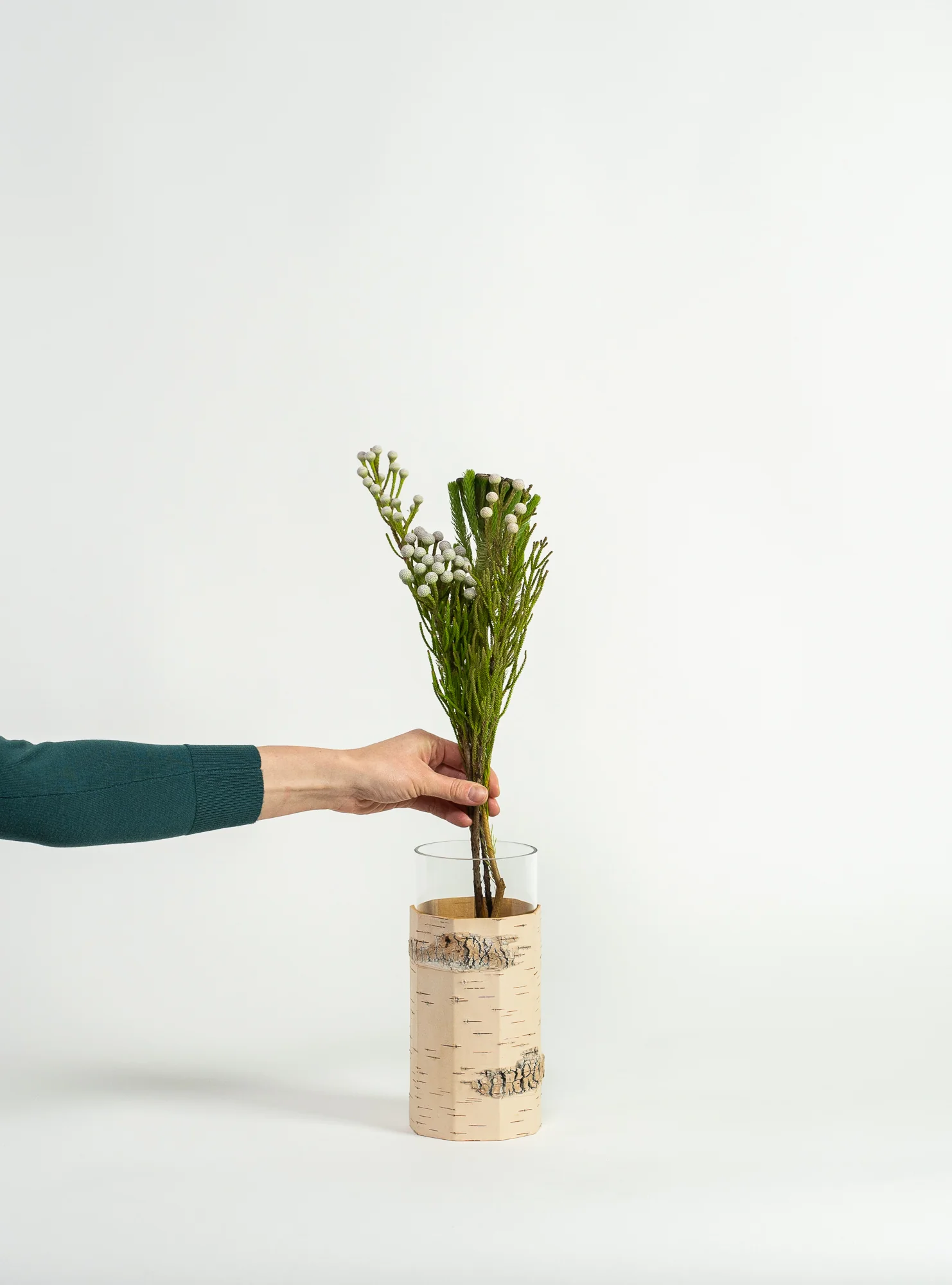 Tara Pikk Birch Bark Vases - Image 10